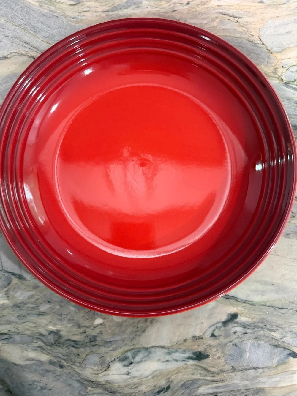 Le Creuset Bright Red Ceramic Dish with Logo and Capacity Markings